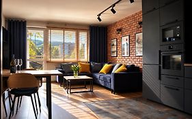 Apartament 914, 2 sypialnie, w samym centrum Wisły z widokiem na stok narciarski Skolnity